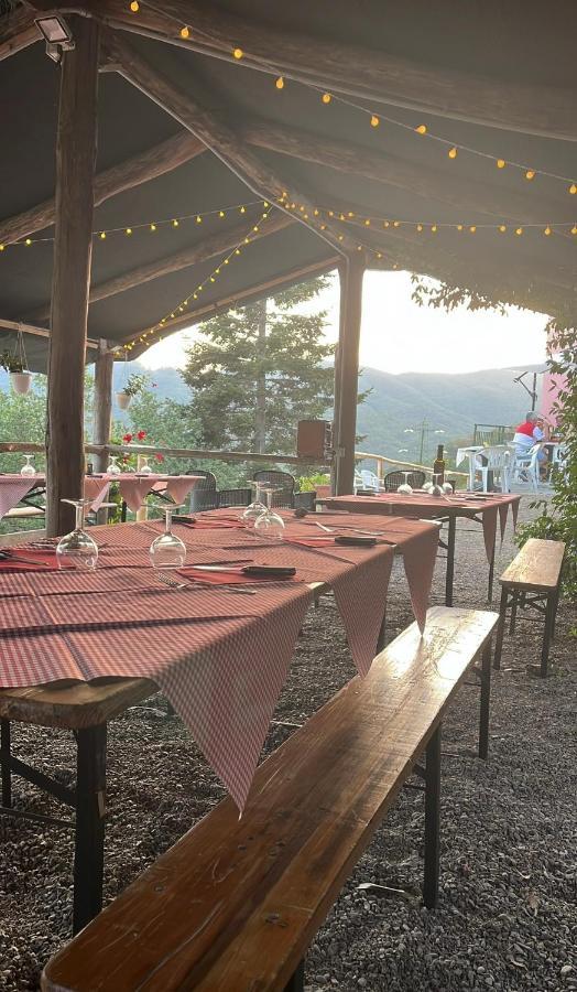 Locanda Agrogallo Carro Eksteriør billede