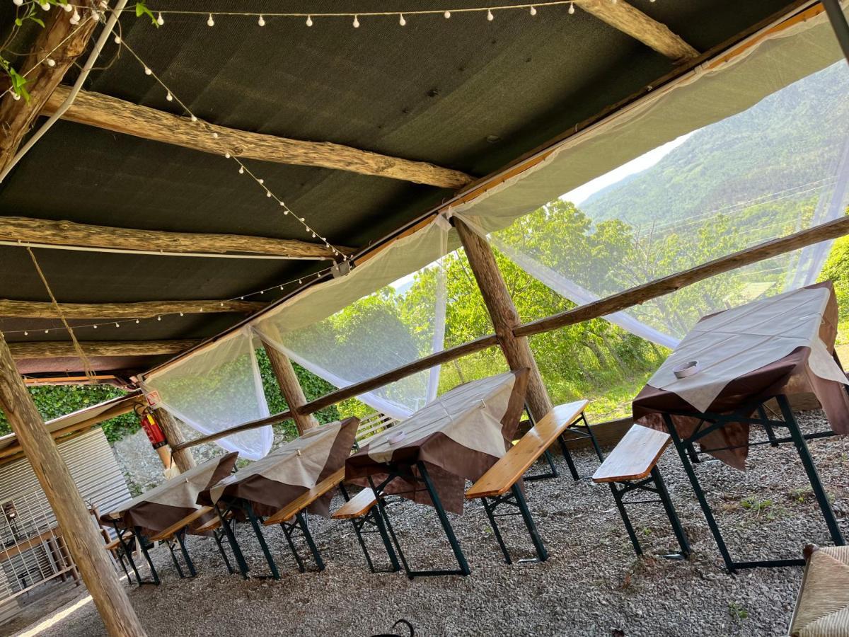 Locanda Agrogallo Carro Eksteriør billede